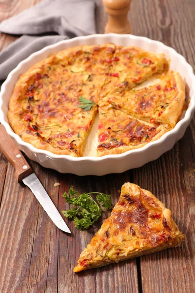 Handmade vegetarian quiche — Stock Photo, Image