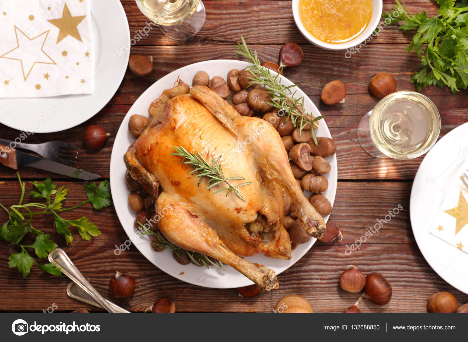 Roast chicken with chestnuts — Stock Photo © studioM 132688850