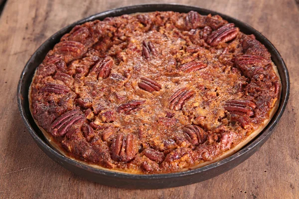 Ev yapımı cevizli pasta