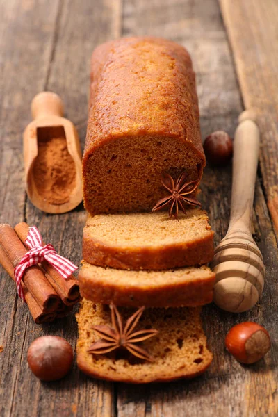 Handmade gingerbread cake — Stock Photo, Image