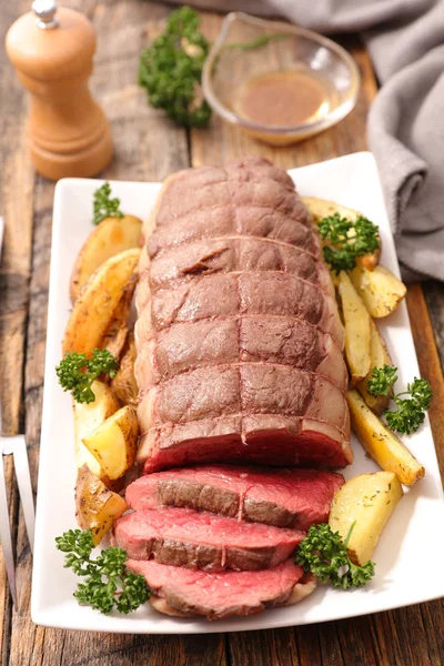 Pişmiş biftek — Stok fotoğraf