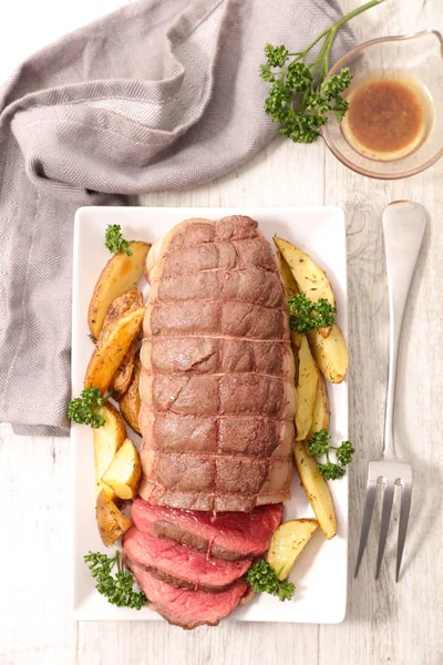 Pişmiş biftek — Stok fotoğraf