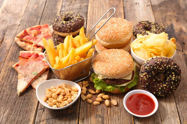 Gemischtes Junk Food — Stockfoto