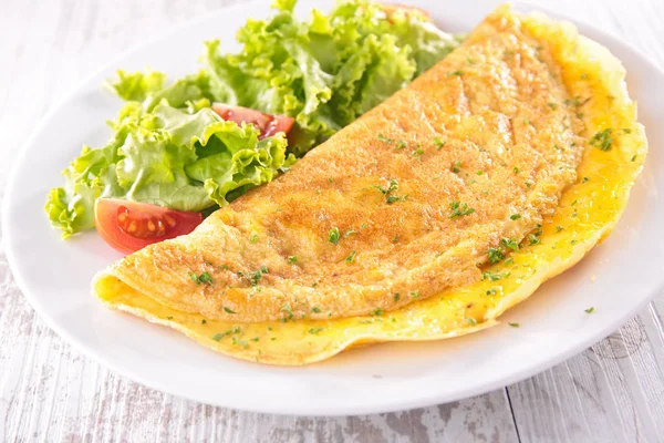 Salata taze omlet — Stok fotoğraf