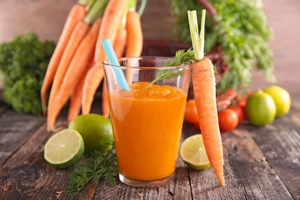 Carrot smoothie in glass — Stock Photo, Image