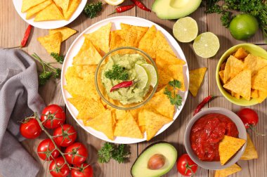 tortilla cips ve dips