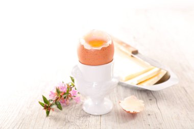 yumuşak haşlanmış yumurta