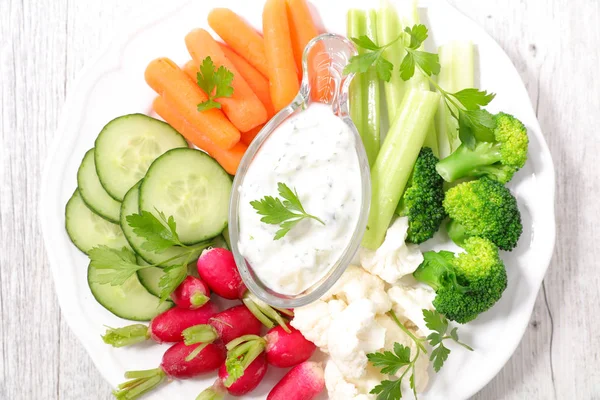 Diferentes verduras en rodajas — Foto de Stock