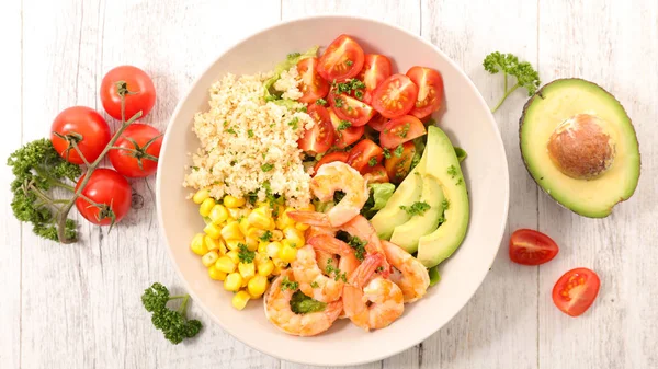 karides ile sebze salatası