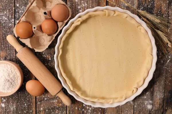 tart için çiğ hamur