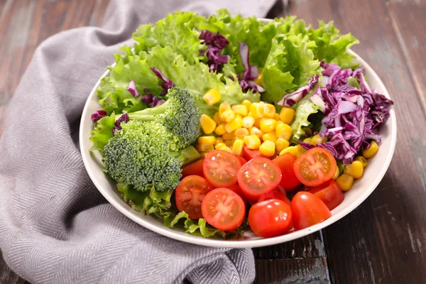 Salada vegan saudável — Fotografia de Stock