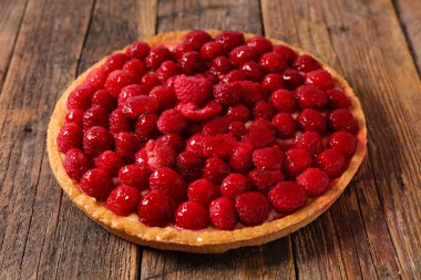 ev yapımı frambuazlı pasta