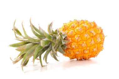 Olgun taze ananas