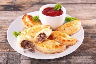 arka plan üzerinde lezzetli empanada