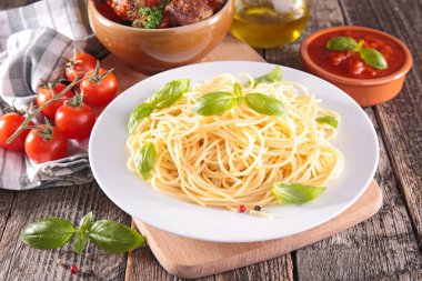 arka plan üzerinde lezzetli makarna