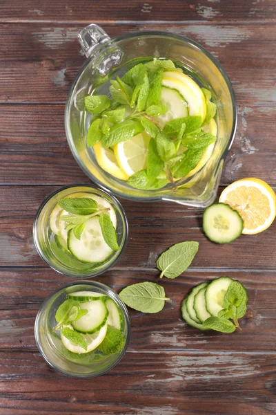 Lemon and cucumber water detox