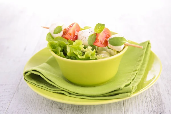 Fresh salad in bowl — Stock Photo, Image