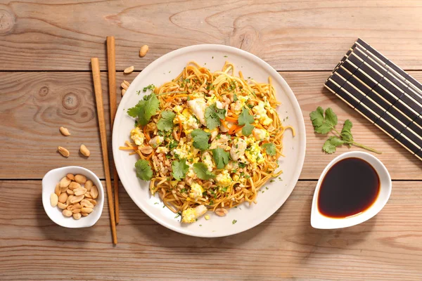 Fried noodles with sauce — Stock Photo, Image