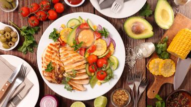 ızgara tavuk fileto ve sebze