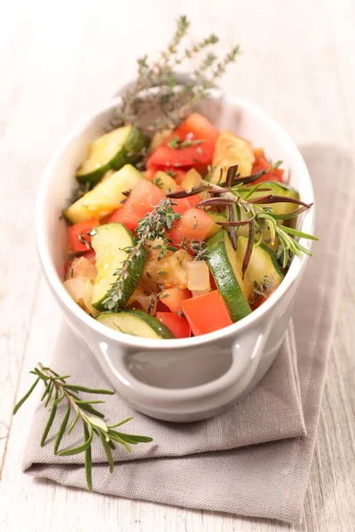 Délicieux ratatouille végétarienne — Photo