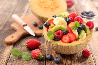 Taze Meyve Salatası