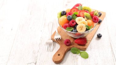 Taze Meyve Salatası