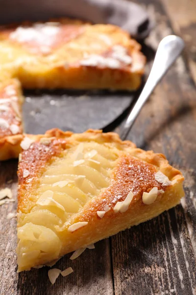 Rebanada de pastel de almendras —  Fotos de Stock