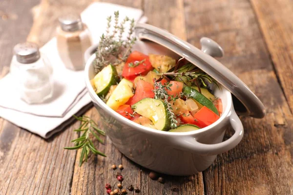 Delicioso ratatouille vegeteriano — Fotografia de Stock