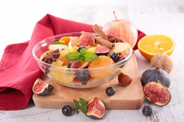 Fruit salad in bowl — Stock Photo, Image