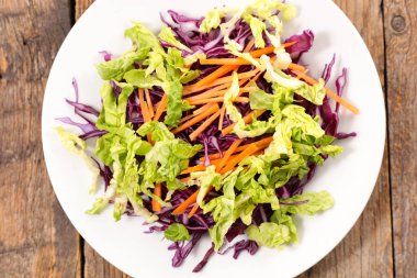 Lahana salatası plaka