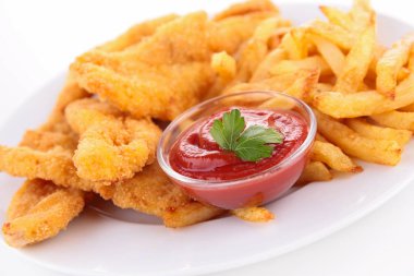 Kızarmış tavuk ve patates kızartması