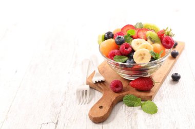 lezzetli meyve salatası 