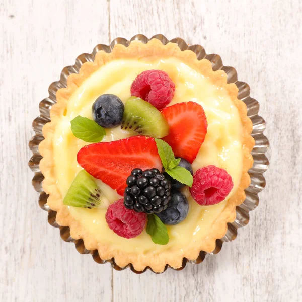 Sweet tart with berries — Stock Photo, Image