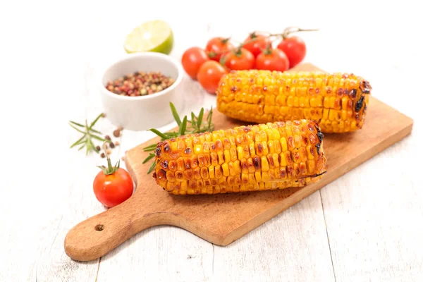 Delicioso maíz a la plancha — Foto de Stock