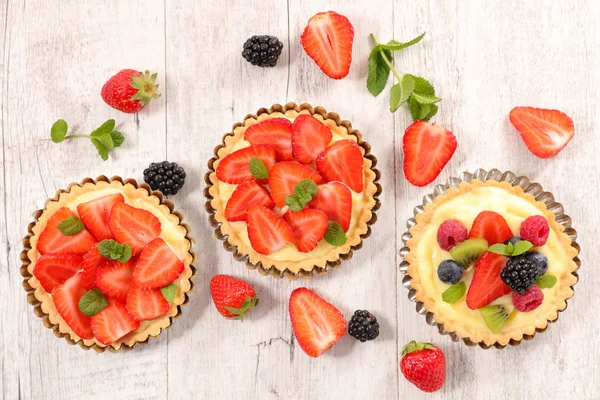 Tartas dulces con fresas — Foto de Stock