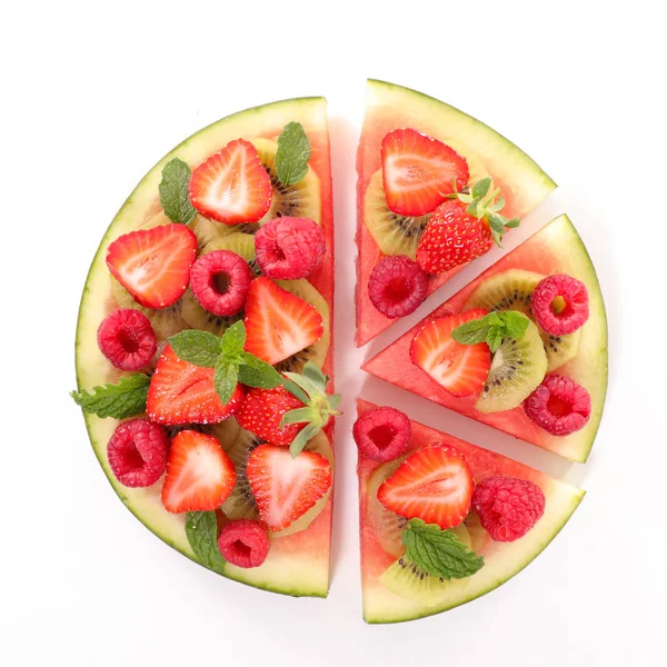 Vattenmelon med hallon och jordgubbar — Stockfoto