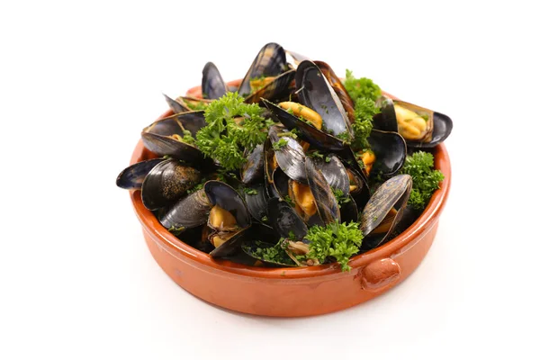Mussels cooked with wine and parsley — Stock Photo, Image