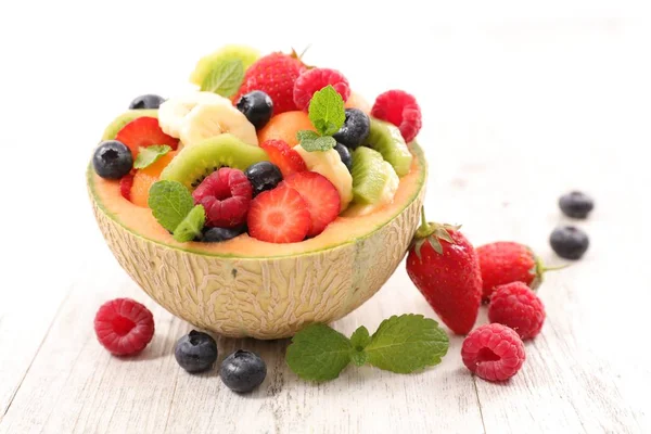 Fruits salad in glass bowl — Stock Photo, Image