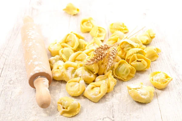 Raw italian pasta — Stock Photo, Image