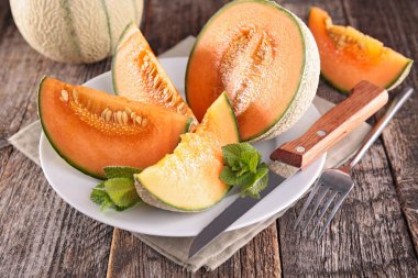 taze kavun parçaları