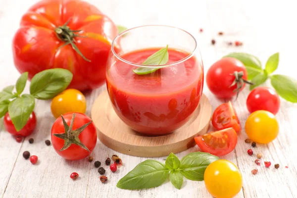 Sopa de tomate ou molho de tomate — Fotografia de Stock