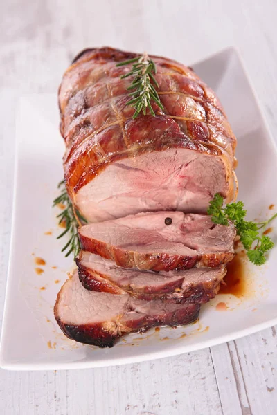 Roast beef with sauce — Stock Photo, Image