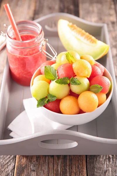 Melonen und Wassermelonen Salat — Stockfoto