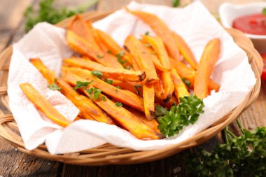 Kızarmış tatlı patates.