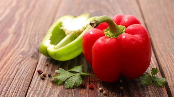 Fresh bell peppers — Stock Photo, Image