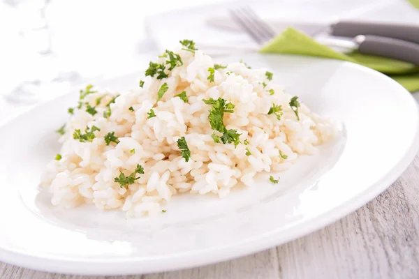 Risotto su piatto bianco — Foto Stock