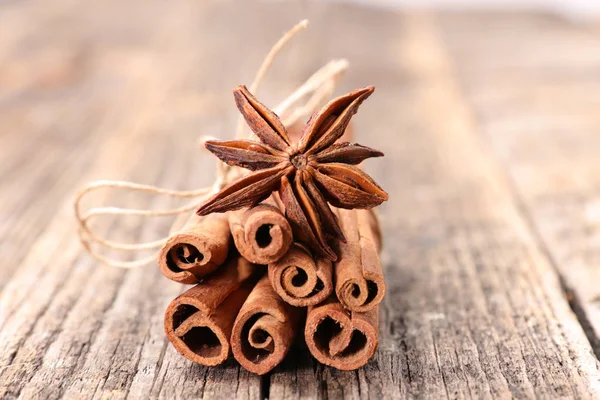 tarçın ve anason star