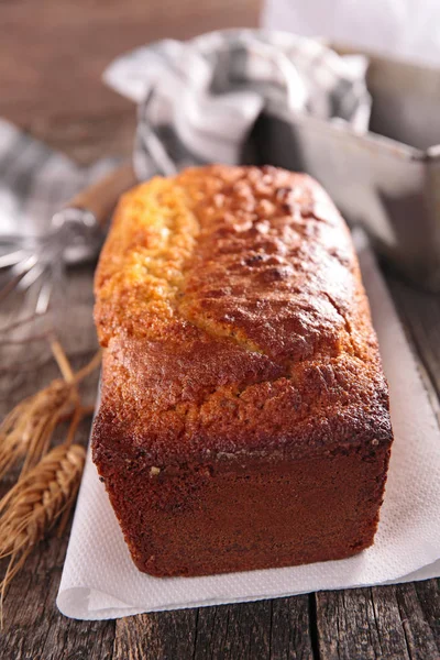 Loaf cake on  table — Stock Photo, Image