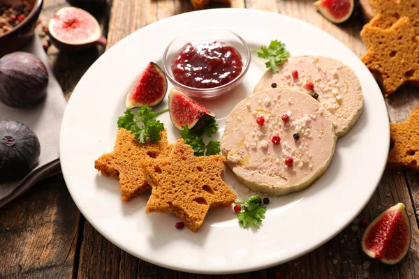 Foie gras, gingerbread and fig jelly — Stock Photo, Image