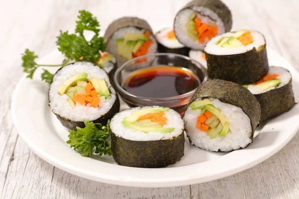 Sushi a sójová omáčka — Stock fotografie